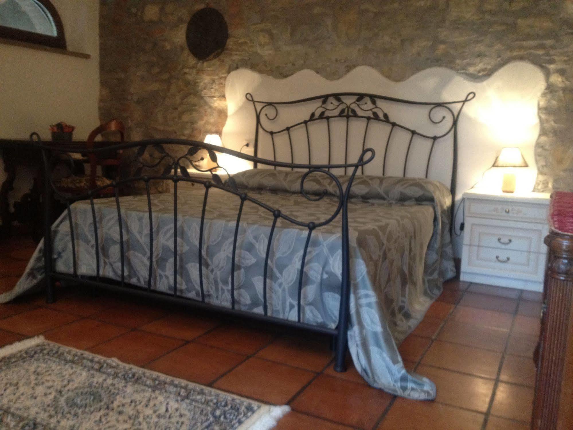 Campo Di Carlo Guest House Sassetta Luaran gambar