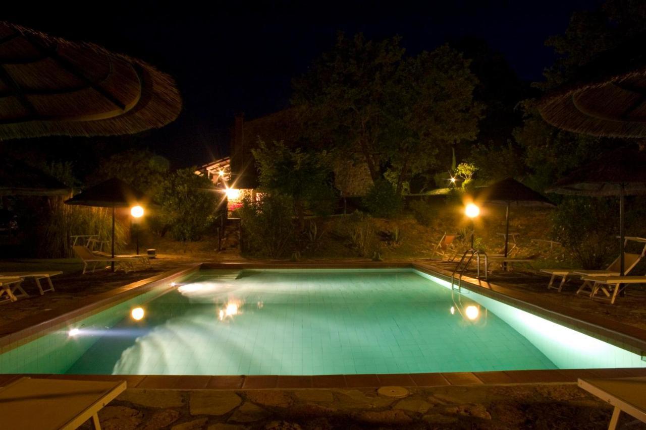 Campo Di Carlo Guest House Sassetta Luaran gambar